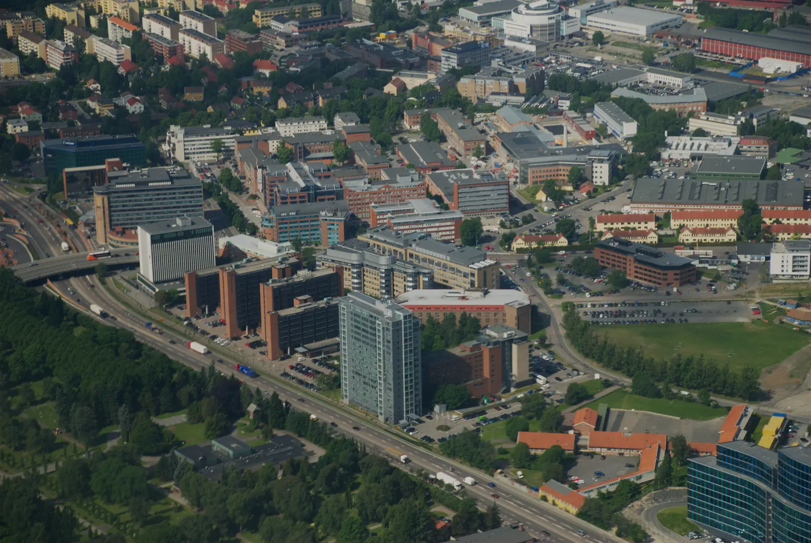 Helsfyr og Ring 3 sett fra lufta